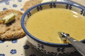Kartoffel broccoli suppe - broccolisuppe med kartofler