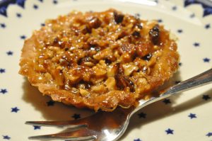 DSC_3724 • nogetiovnen.dk Nøddetærter - små tosca kager med karamel