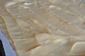 Vandbakkelse i bradepande med glasur & blåbær