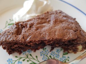 Verdens bedste brownie med mandler og chokolade - opskrift