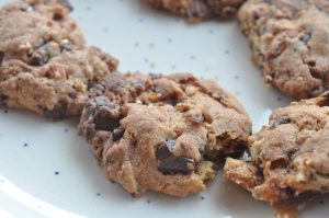 Cookies med marshmallows, chokolade og mandler
