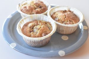 Makronmuffins med rabarber - muffins opskrift