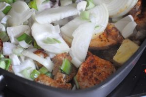 Kalkungryde med paprika, fløde & tomat