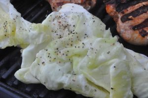 Grillet spidskål med citron - lækkert grillet grønt