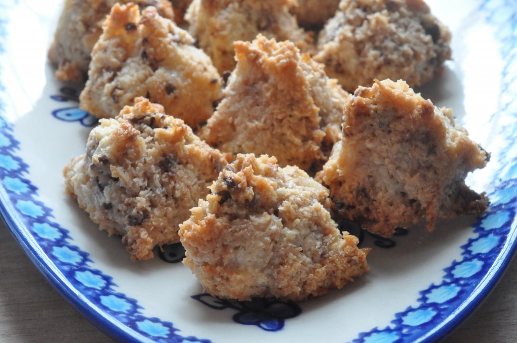 Kokosmakroner med chokolade, smør og vanilje - nemme og lækre