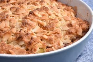 Rabarber crumble med kokos og mandler