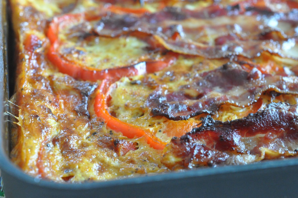 Frittata - italiensk ovnbagt æggekage med tomater og bacon