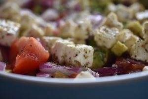DSC_0009 • nogetiovnen.dk Salat med avocado, feta & tomat - opskrift