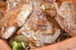 Steaks af oksefilet i stegeso - med flødesovs