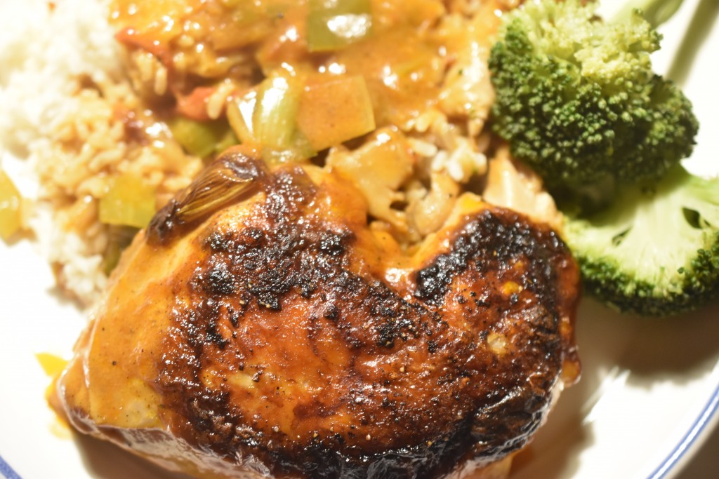 Kylling i fad med fløde, bacon og porrer