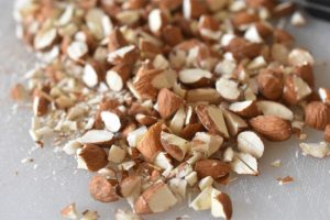 Havregrynssmåkager med mandler - opskrift