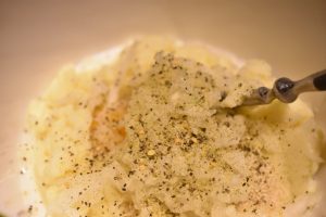 Kartoffelfrikadeller af stegt kartoffelmos