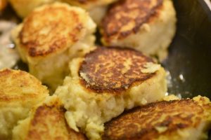 DSC_0278 • nogetiovnen.dk Kartoffelfrikadeller af stegt kartoffelmos