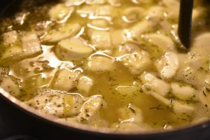 Pastinak suppe med bacon og kartofler - nem