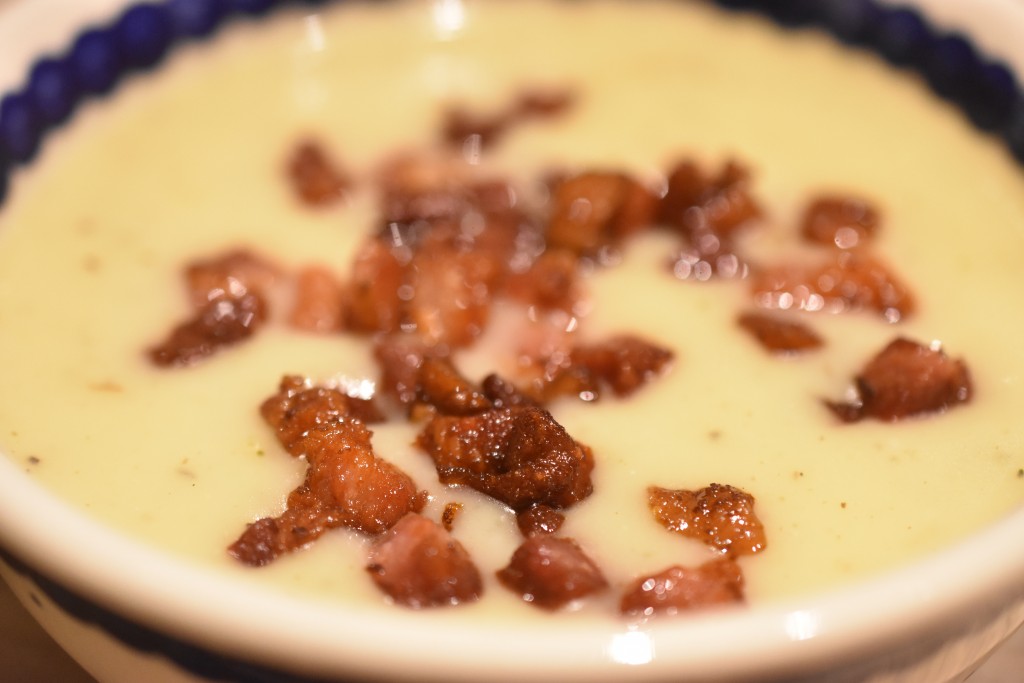 Pastinak suppe med bacon og kartofler - nem