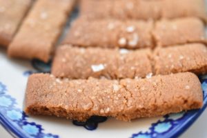 DSC_0338 • nogetiovnen.dk Karamelsnitter med flagesalt - søde, sprøde og lækre