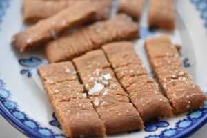 DSC_0342 • nogetiovnen.dk Karamelsnitter med flagesalt - søde, sprøde og lækre