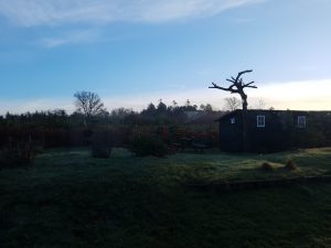 Vi maler dagen blå - sommerhus- & juleferielykke