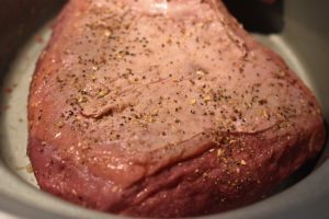 Culottesteg med tomatsauce i crockpot - mør og lækker
