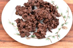 DSC_0976 • nogetiovnen.dk Cornflakestoppe med rosiner og chokolade - opskrift