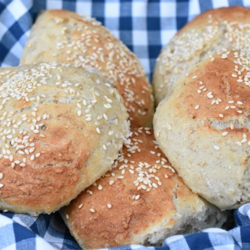 Burgerboller opskrift - nemme hurtige & grove