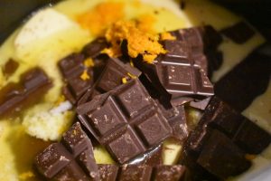 Kiksekage med kondenseret mælk og appelsin