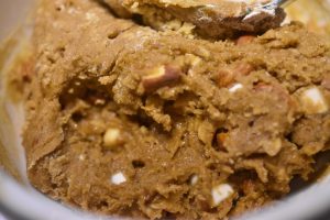 Cookies med lakridssirup & mandler