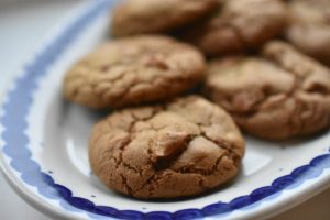 Cookies med lakridssirup & mandler 
