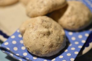 Marengs med chokolade og mandler - nemme og lækre