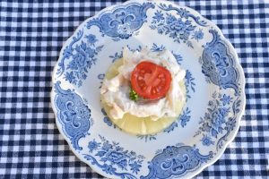 Hønsesalat på ananasring - nem kyllingesalat