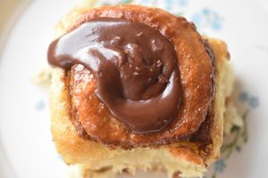 Kanelsnegle i fad - opskrift på kanelsneglekage