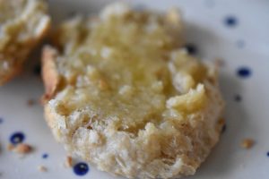 Scones med havregryn - nemme, grove og lækre