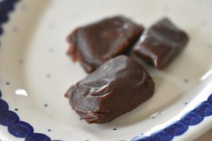 Chokoladekarameller med kondenseret mælk