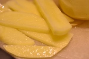 Pommes frites med hvidvinseddike og estragon - SÅ lækre!