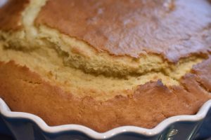 Citronkage uden æg - svampet citronmåne