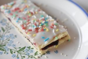 Blåbærsnitter - nemme og lækre. HIndbærsnitter med blåbær