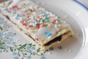 Blåbærsnitter - nemme og lækre. HIndbærsnitter med blåbær