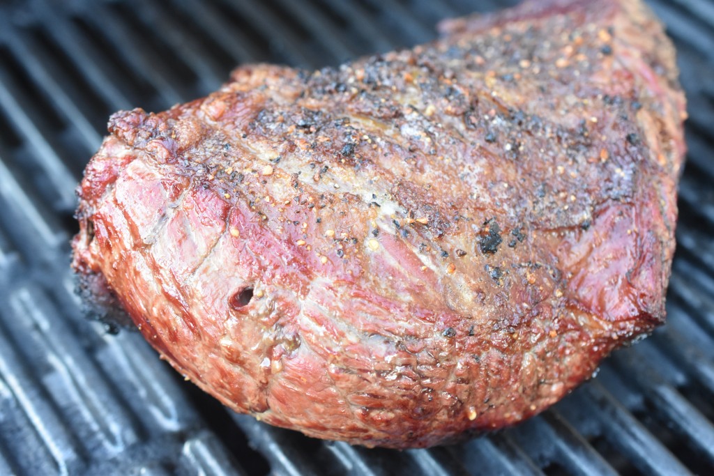 Grillet culotte på gasgrill - krydret, mør og lækker