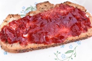 Jordbærmarmelade opskrift på jordbær syltetøj