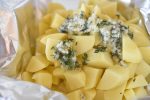 Kartofler på grill - kartoffelpakker med oregano og hvidløg