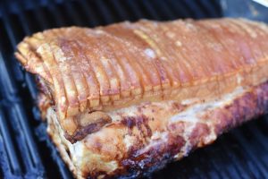 Flæskesteg på grill - sprød, saftig og lækker