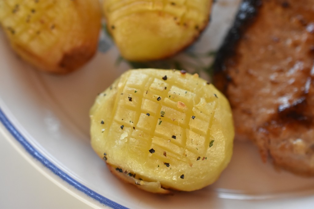 Hasselback kartofler på grill - sprøde og lækre