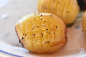 Hasselback kartofler på grill - sprøde og lækre