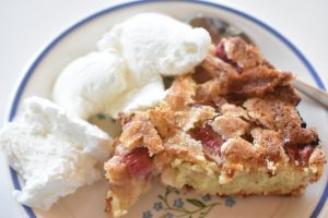 Rabarberkage den bedste opskrift med vanilje