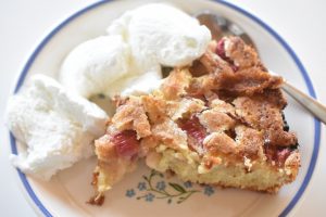 Rabarberkage den bedste opskrift med vanilje