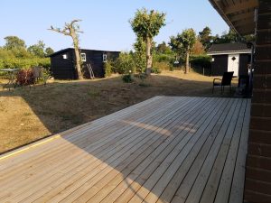 Ny terrasse i sommerhuset