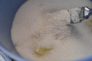 Marmorkage - opskrift på sandkage med kakao