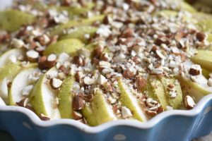 Pæretærte - kage med pærer & mandler opskrift