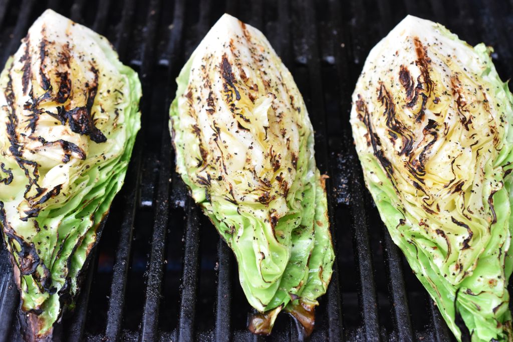 Grillet spidskål – nem opskrift på grill tilbehør