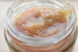 Rabarbermarmelade med vanilje - nem og lækker